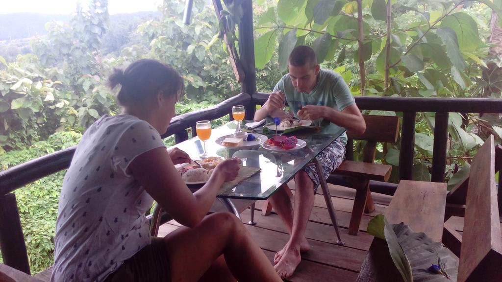 The Local Story Resort Ban Mon Talaeng Luaran gambar