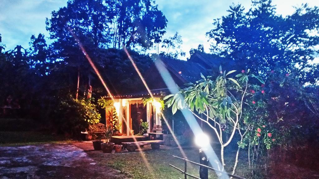 The Local Story Resort Ban Mon Talaeng Luaran gambar