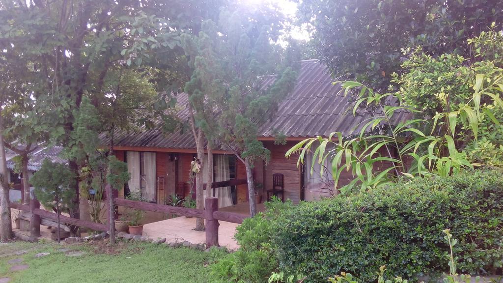 The Local Story Resort Ban Mon Talaeng Luaran gambar